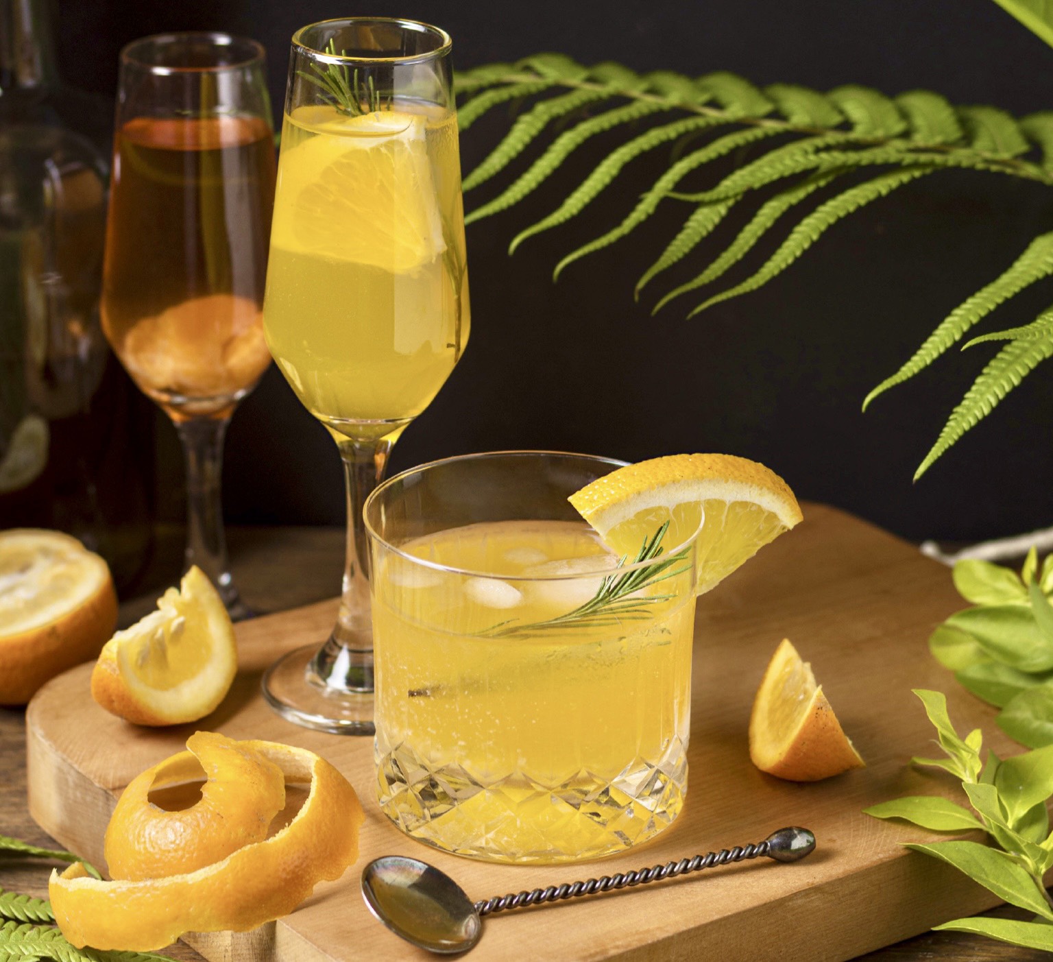 HAPPY HOURS – The Golden Time to Savor Delicious Drinks