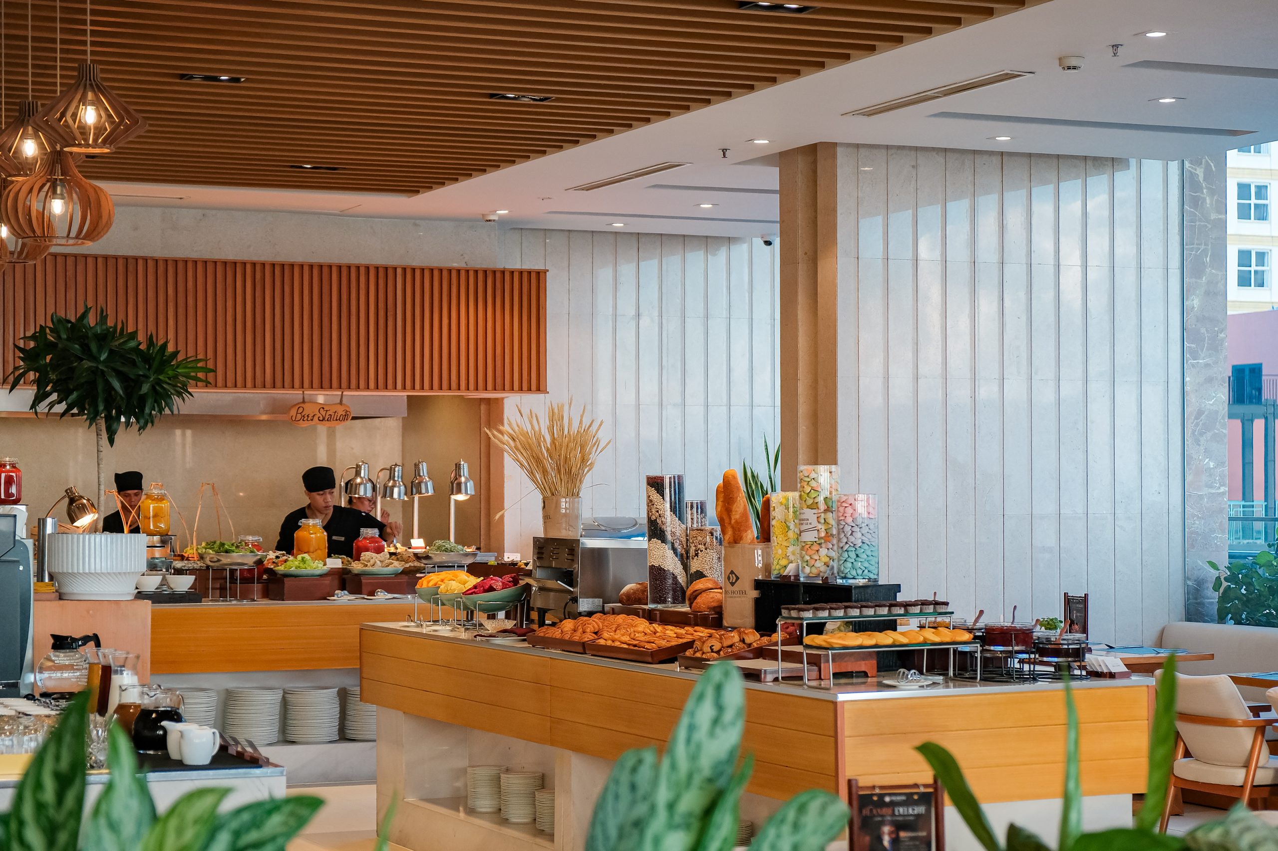 Son Harry – An energizing breakfast to start the getaway